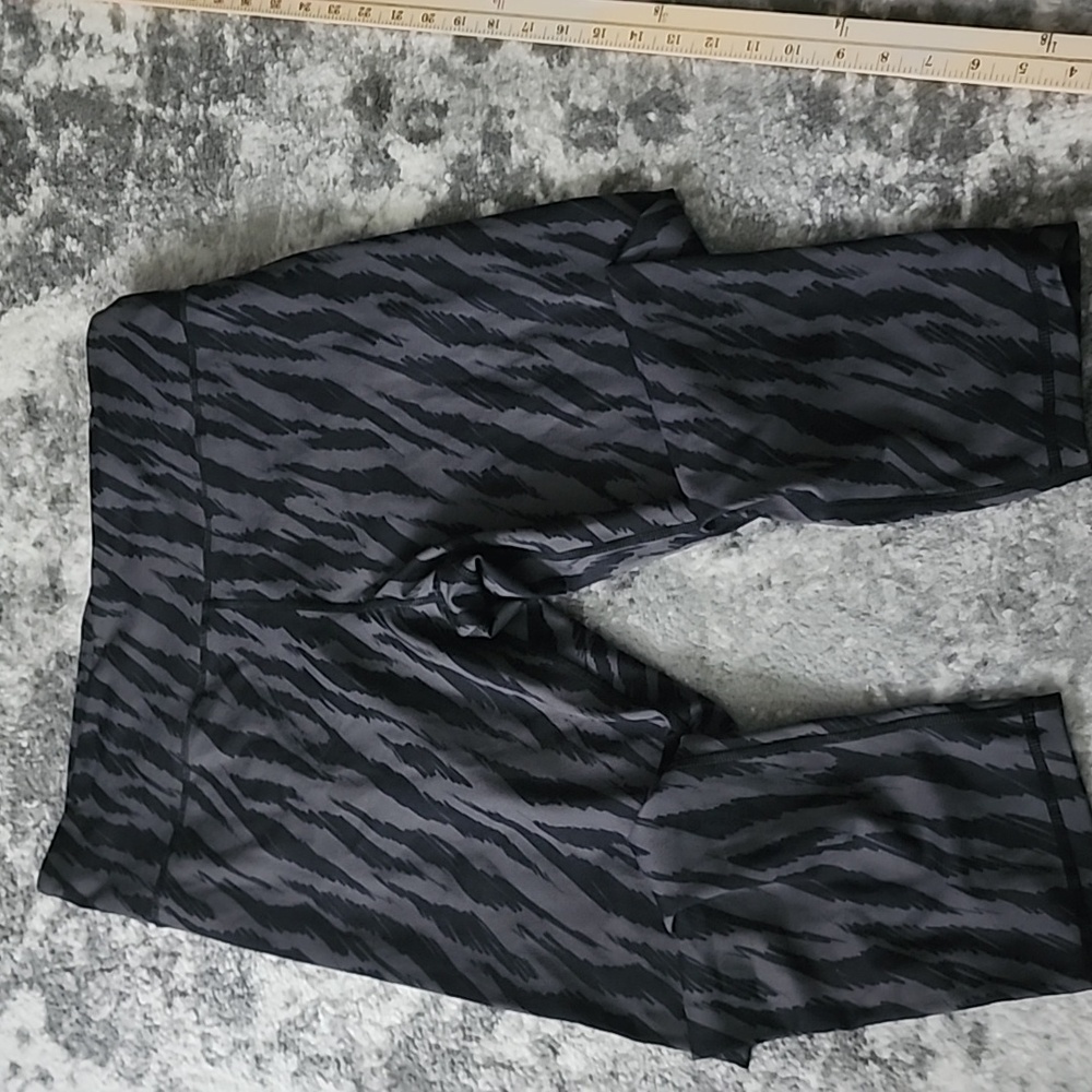Black and Gray Animal Print Legging